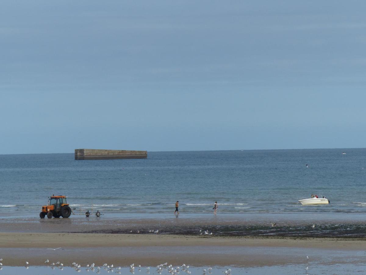 Le Ruban Bleu Face A La Mer Arromanches-les-Bains Bagian luar foto